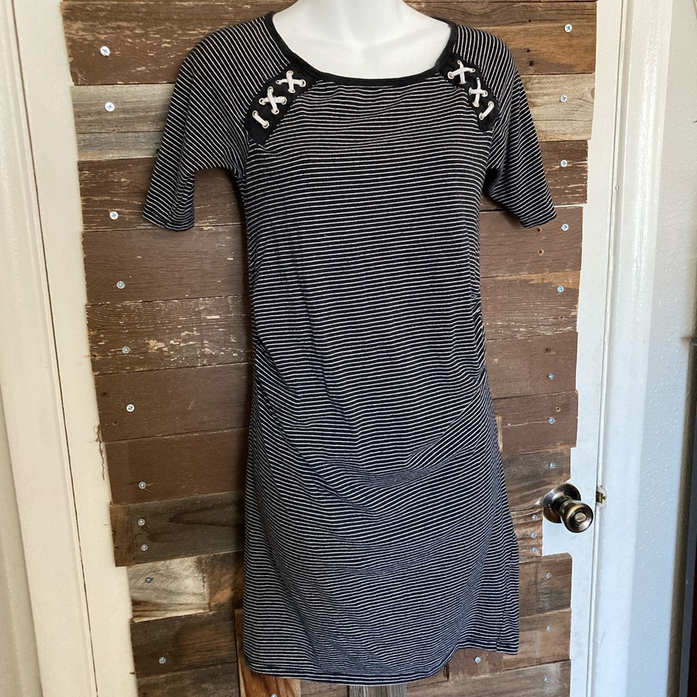 Feathers, black and white striped, maternity, midi T-shirt dress.